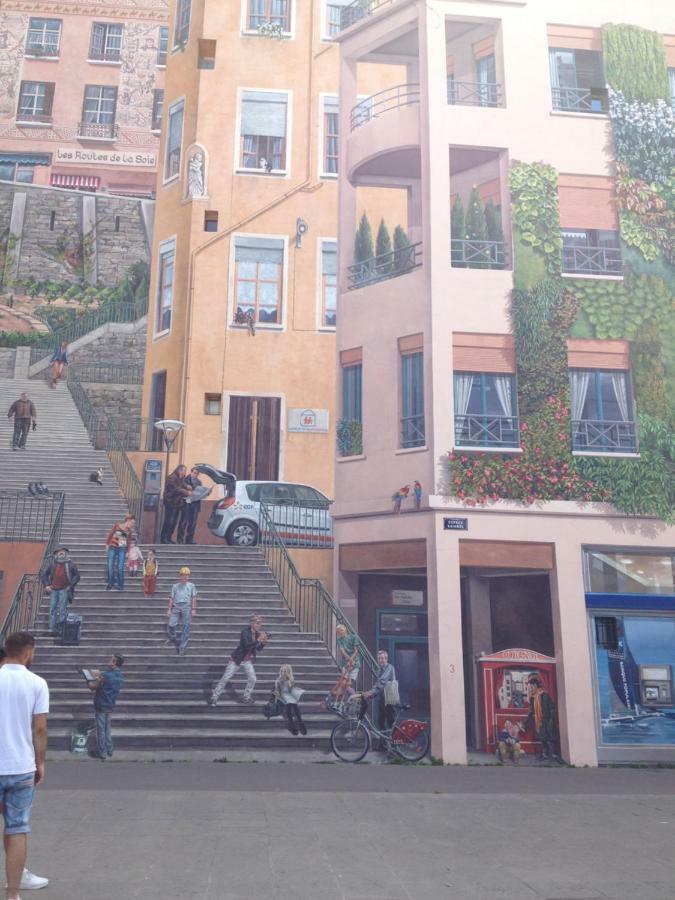 La Petite Maison Dans La Croix Rousse Lyon Buitenkant foto